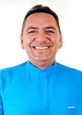 Foto oficial de Esdras Farias