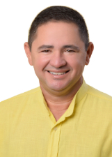 Foto oficial de Nildo Luz