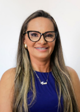 Foto oficial de Cris Azevedo