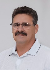 Foto oficial de Carlinhos de Chico Pedro