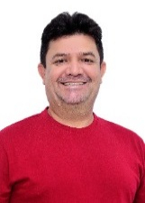Foto oficial de Petrônio Chaves