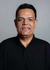 Foto oficial de Carlinhos Reis