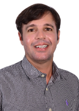 Foto oficial de Netinho