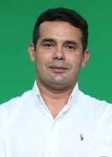 Foto oficial de Douglas Azevedo