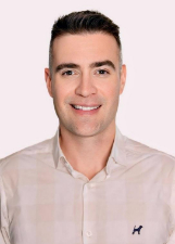 Foto oficial de Gustavo Oliveira