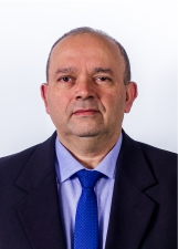 Foto oficial de João Bombeiro