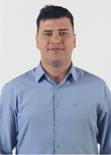 Foto oficial de Jé (Me Chama Que Eu Vou)