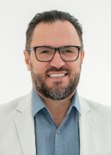 Foto oficial de Araújo