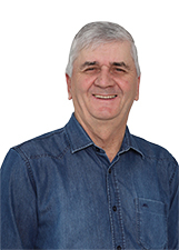 Foto oficial de João Pinheiro