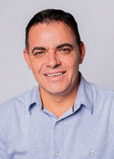 Foto oficial de Evandro Batú Bozó