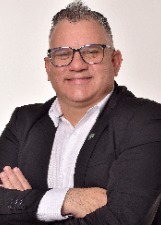 Foto oficial de Tony Oliveira