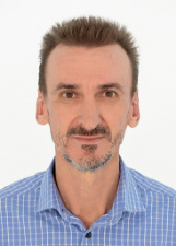 Foto oficial de Hélio Müller