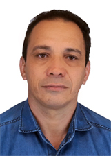 Foto oficial de Adriano Almeida