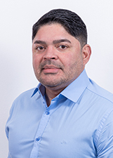 Foto oficial de Clonny Capistrano