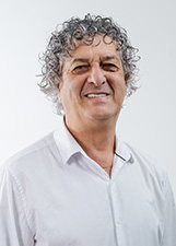 Foto oficial de Zezé Martins
