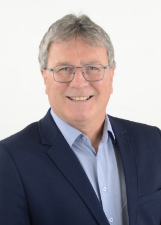 Foto oficial de Tomazini