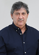 Foto oficial de Carlinhos