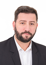 Foto oficial de Douglas Berola