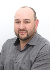 Foto oficial de Adi