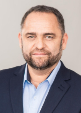 Foto oficial de Hélio Rodrigues