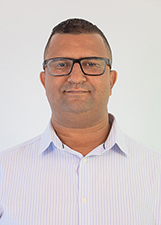 Foto oficial de Lucas Mateos