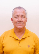 Foto oficial de Carlinhos