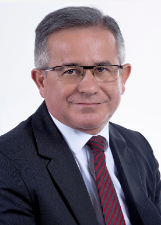 Foto oficial de Claudinei