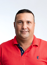 Foto oficial de Helinho Geloni