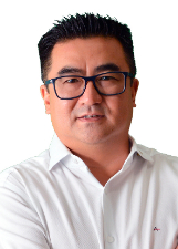 Foto oficial de Carlinhos Sussumi