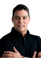 Foto oficial de Alex Tailândia Filho Zé Pneu