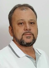 Foto oficial de Tato Leão