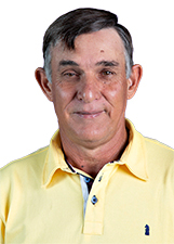 Foto oficial de Carlinhos Estruzani