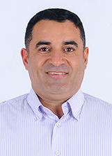 Foto oficial de Leonardo Barboza