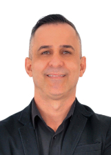 Foto oficial de Benilto Curruira