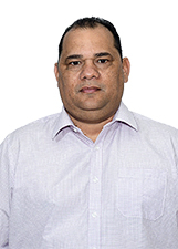 Foto oficial de Ed Clapis Maneta