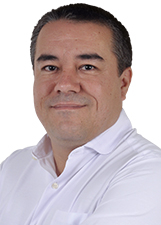 Foto oficial de Ricardo Guimarães