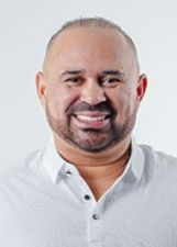 Foto oficial de Adriano Tica