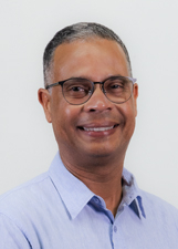 Foto oficial de Júlio de Marcos Santana