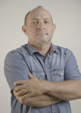 Foto oficial de Léo Caburé