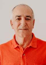 Foto oficial de José Salomão