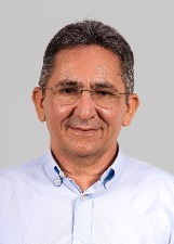 Foto oficial de César Amaral