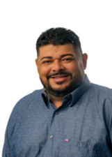 Foto oficial de Adriano Colares