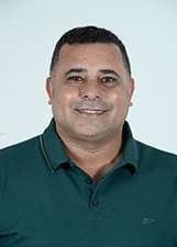 Foto oficial de Marquinhos Gomes