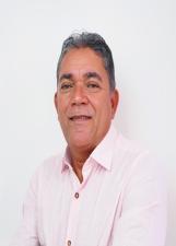 Foto oficial de Carlinhos