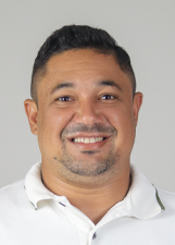 Foto oficial de Léo de Marlúcia
