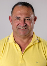 Foto oficial de Adinael