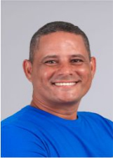 Foto oficial de George Leão