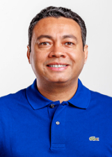 Foto oficial de Heldinho