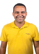 Foto oficial de Nelinho