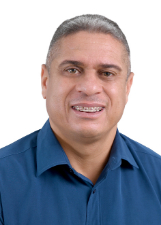 Foto oficial de Charles Mosquito
